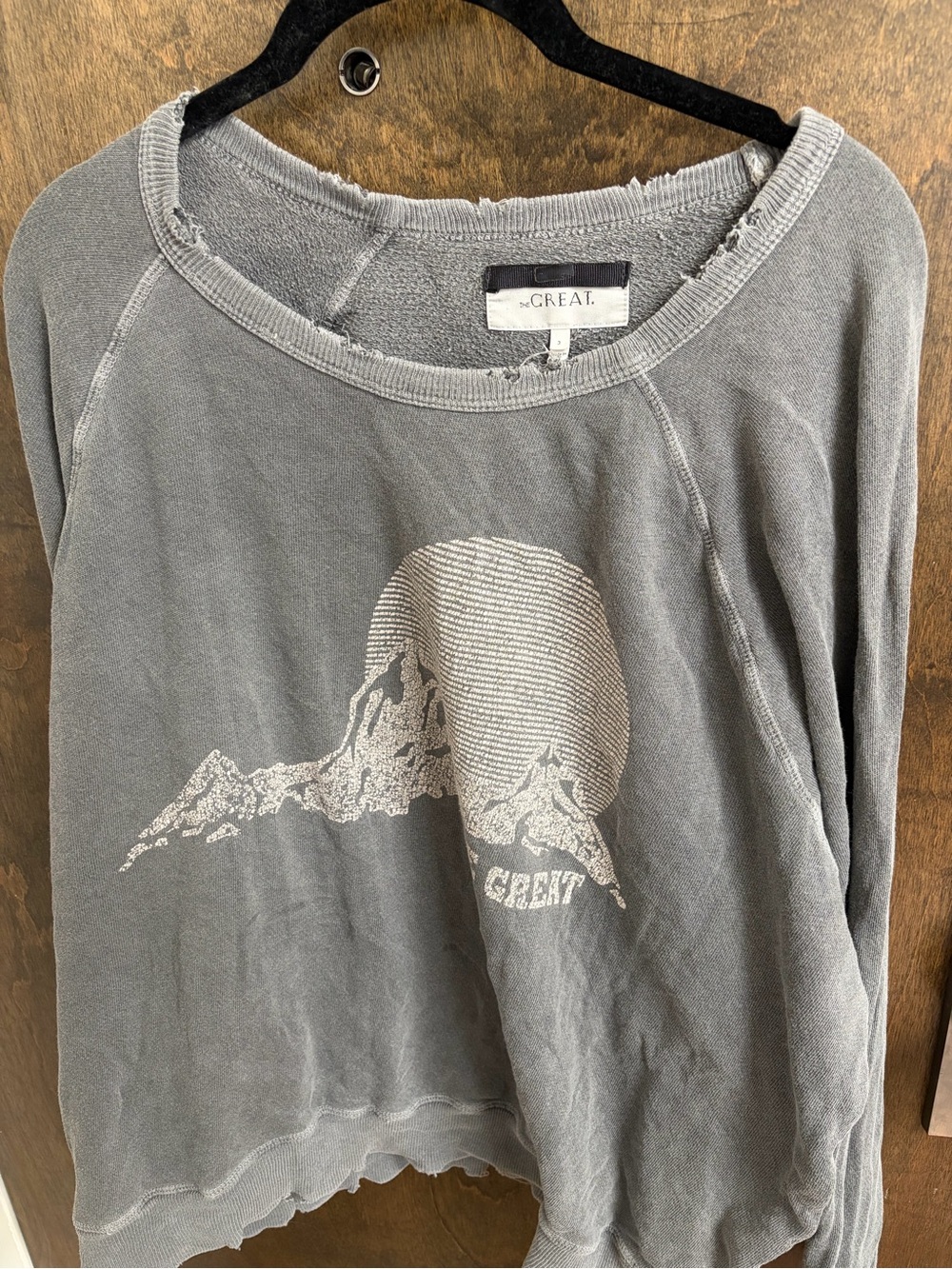 The Great Gray Mountain Graphic Pullover
